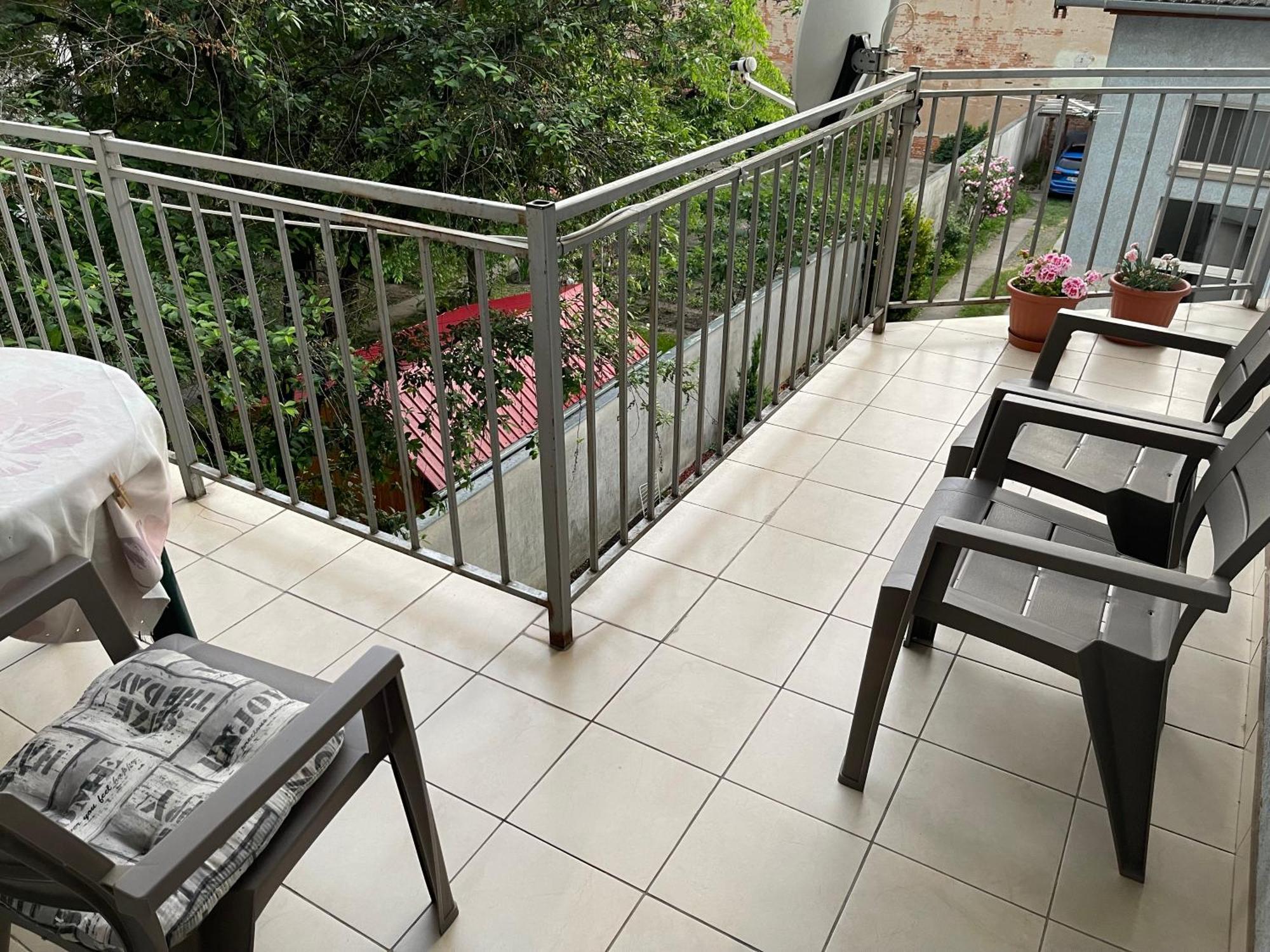 Noemi Appartman Szeged Apartment Екстериор снимка